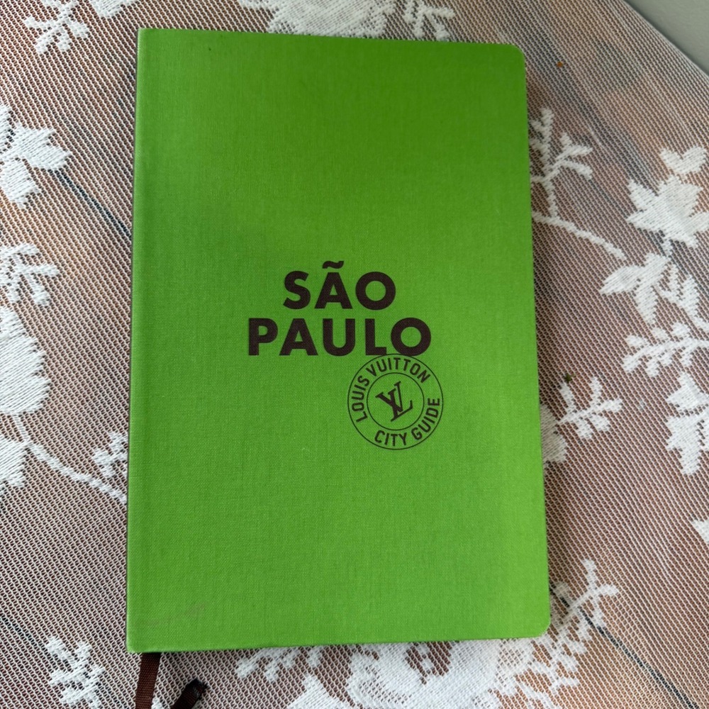 Louis Vuitton São Paulo City Guide Notebook Unisex OS Green Good Travel Journal